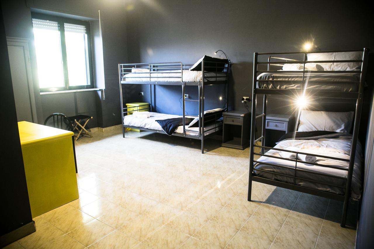 Lako Hostel Каподимонте Экстерьер фото